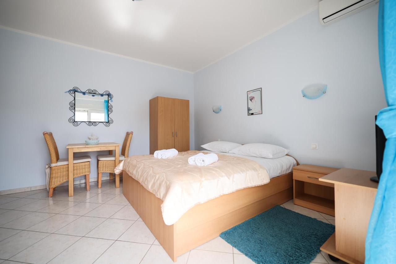 Apartments Veronika ザダル エクステリア 写真