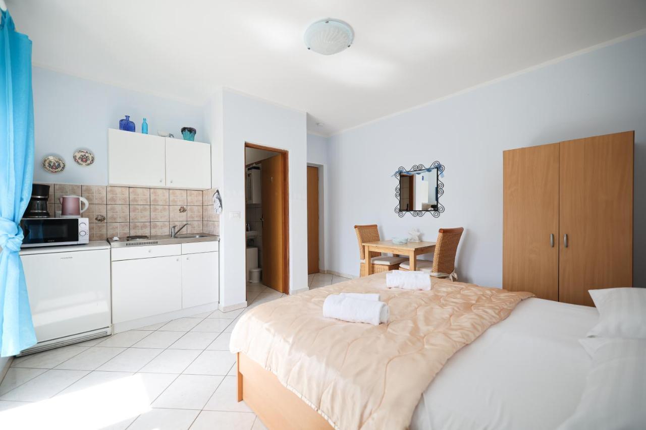 Apartments Veronika ザダル エクステリア 写真